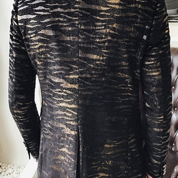 OUYE Men's golden Leopard 2 button casual blazer - Picture 2 of 3